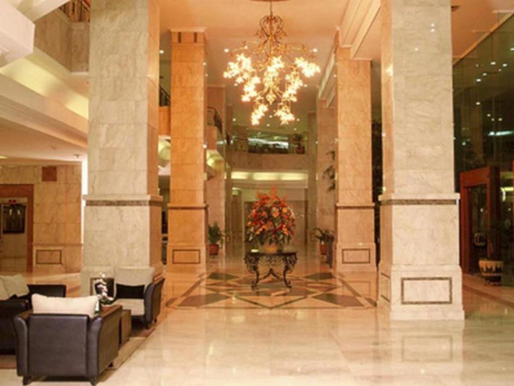 Grand Cempaka Business Hotel Jakarta Exteriér fotografie