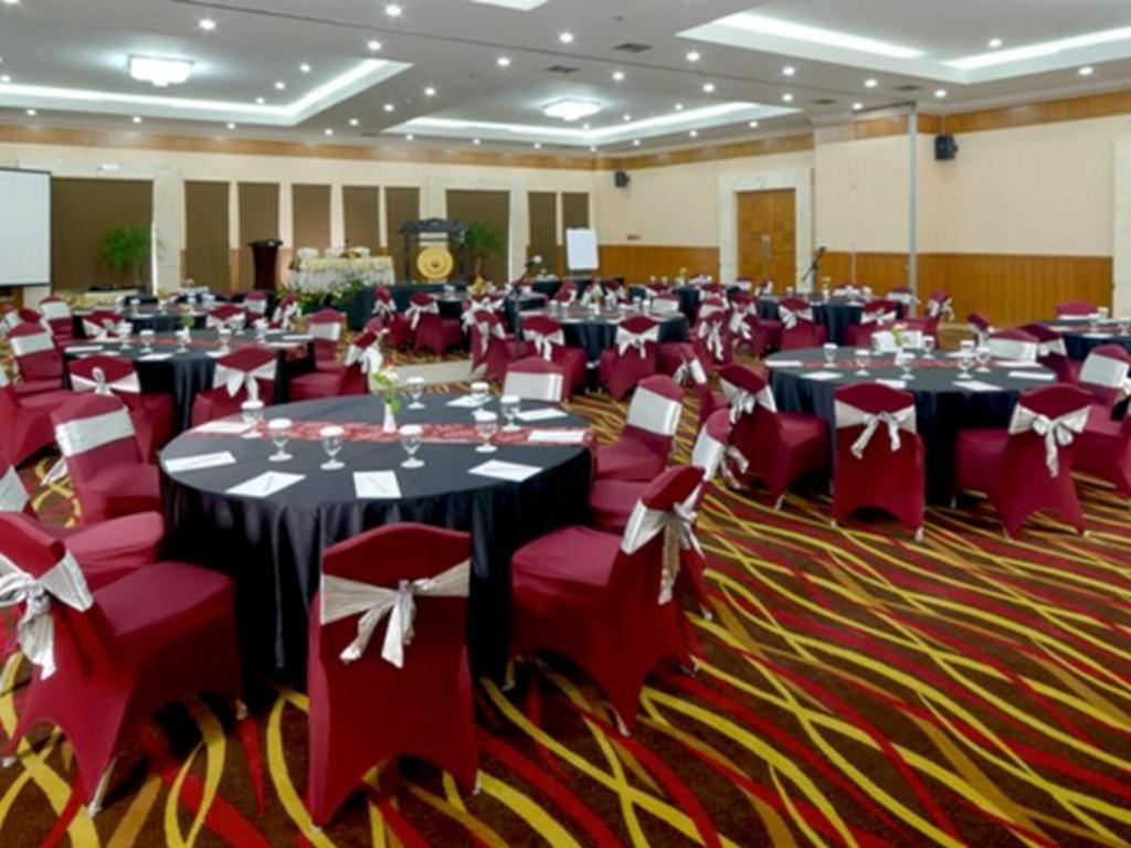 Grand Cempaka Business Hotel Jakarta Exteriér fotografie